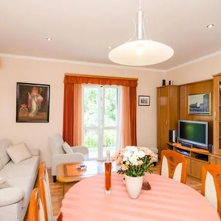 Bevanda - Three Bedroom With Terrace And Partial Sea View